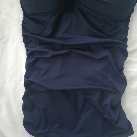 Tommy Bahama Pearl Twist Front Bandeau One Piece Swim Suit Shirred Stomach 8 - Picture 5 of 16